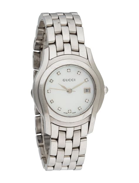 gucci 5500l ladies watch.